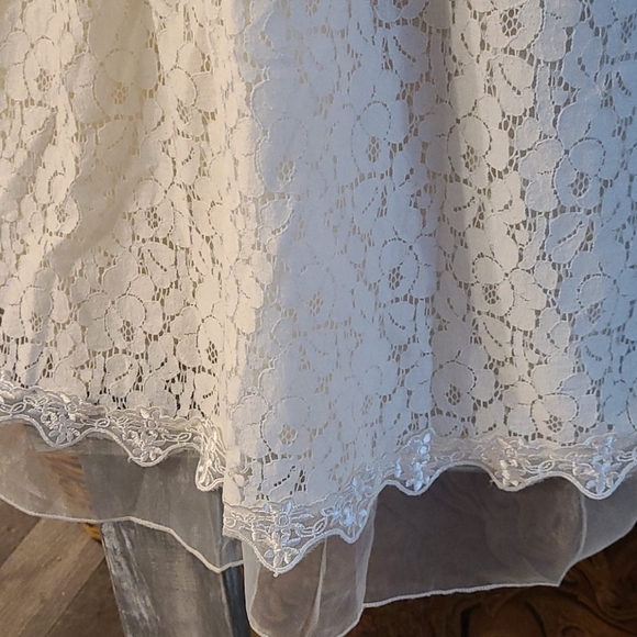 SUMMER STUNNING LACE PARTY DRESS SMALL SLEEVLESS - Picture 5 of 16